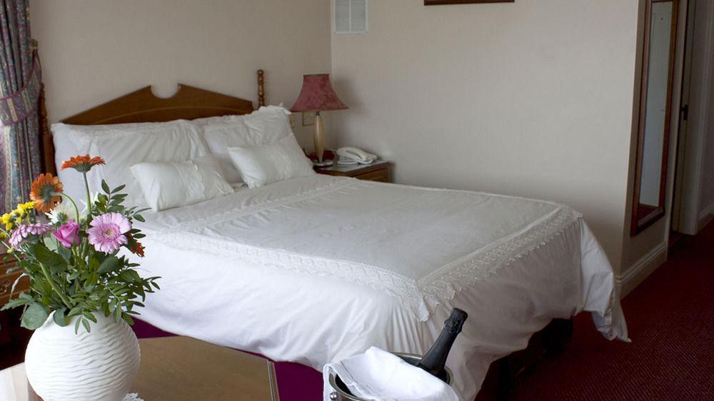 Rhu Glenn Hotel Уотърфорд Екстериор снимка