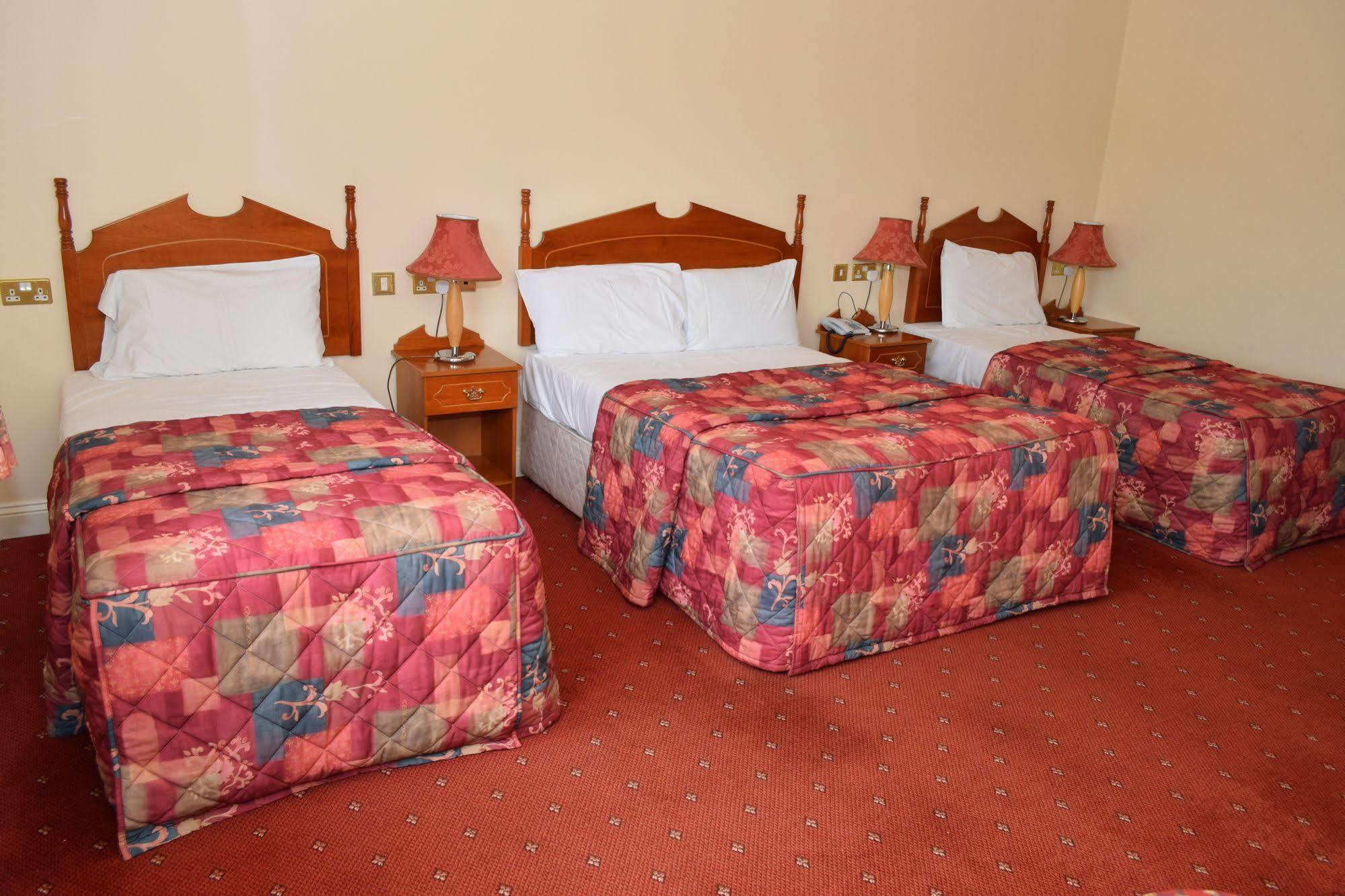Rhu Glenn Hotel Уотърфорд Екстериор снимка